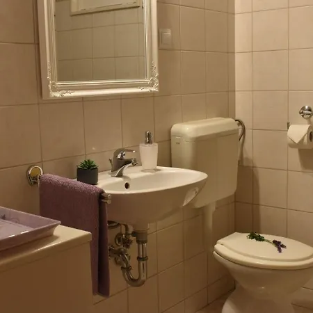 Frama - 3 Apartment